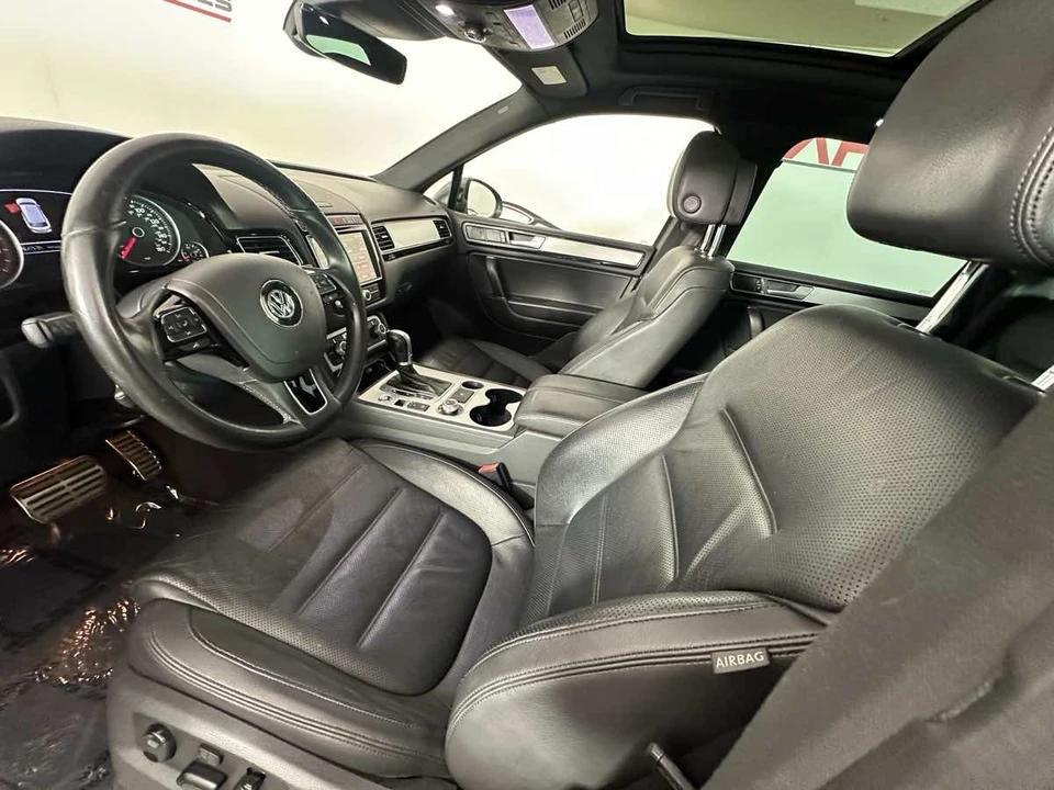 2017 Volkswagen Touareg - Image 21 of 21
