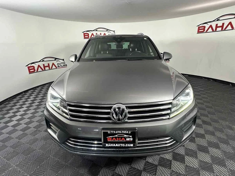 2017 Volkswagen Touareg - Image 13 of 21