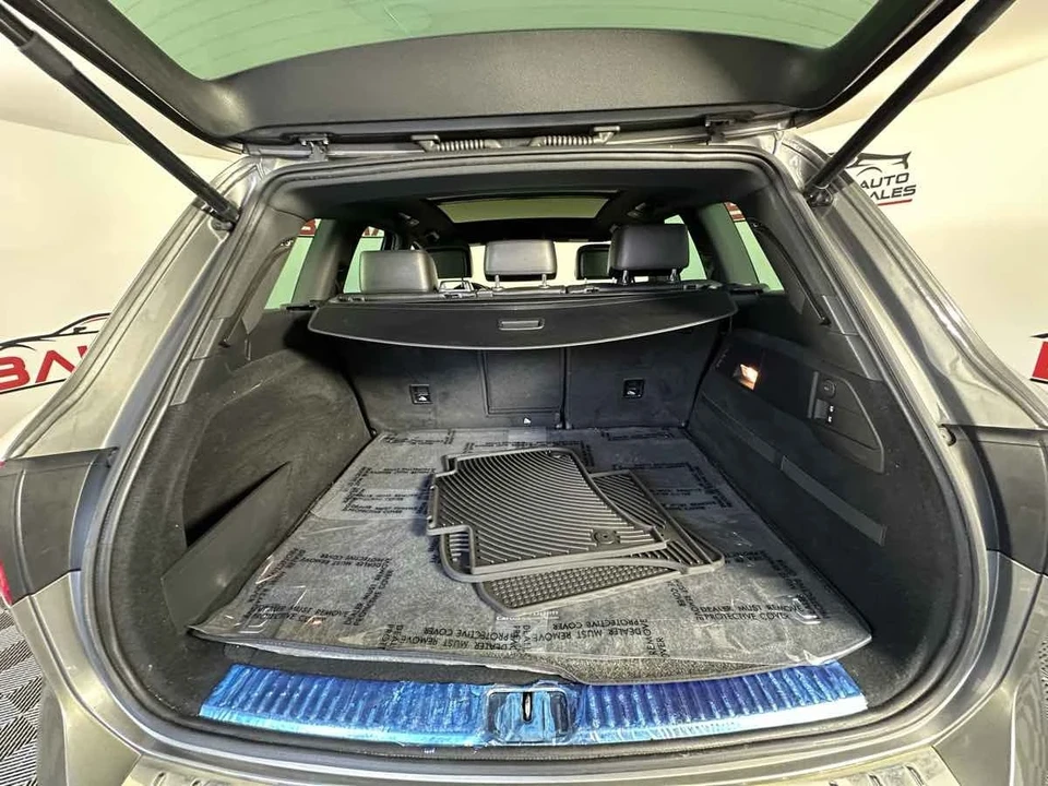 2017 Volkswagen Touareg - Image 19 of 21