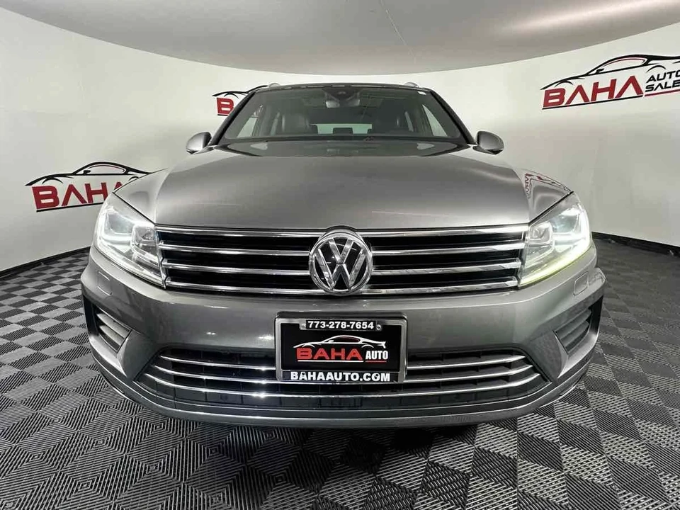 2017 Volkswagen Touareg - Image 14 of 21