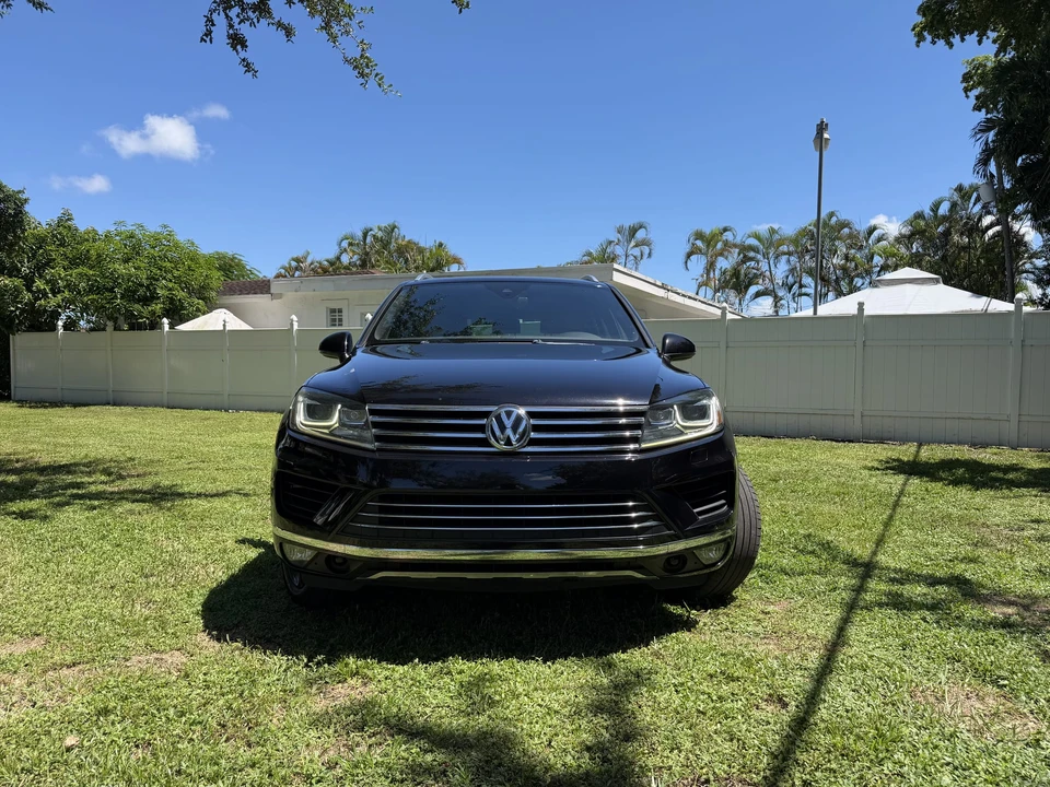 2017 Volkswagen Touareg - Image 18 of 31