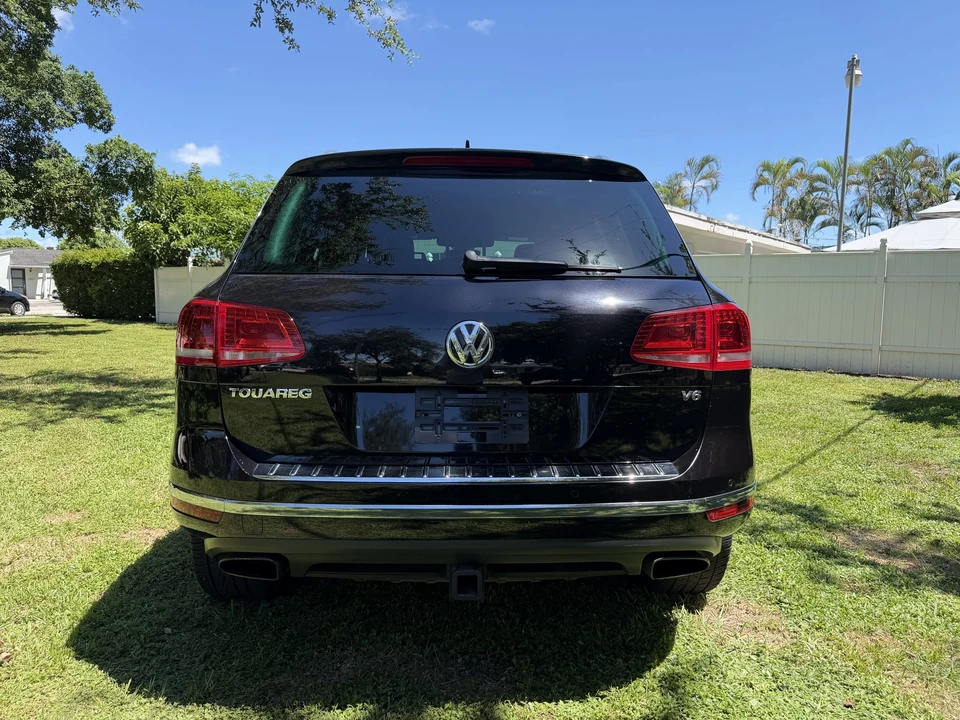 2017 Volkswagen Touareg - Image 24 of 31