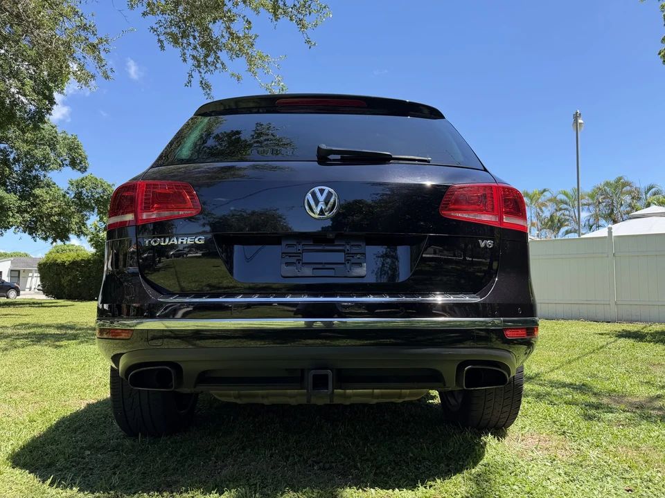2017 Volkswagen Touareg - Image 25 of 31