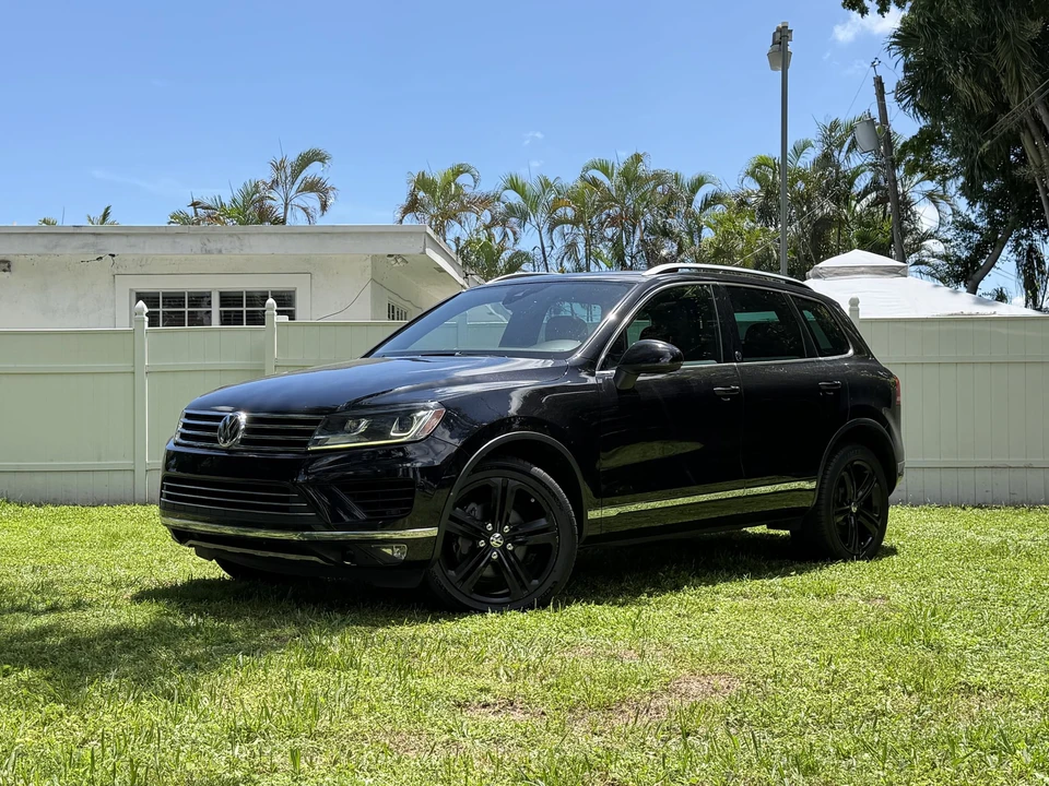 2017 Volkswagen Touareg - Image 3 of 31