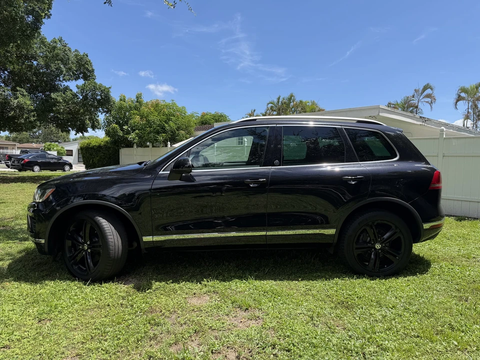 2017 Volkswagen Touareg - Image 5 of 31
