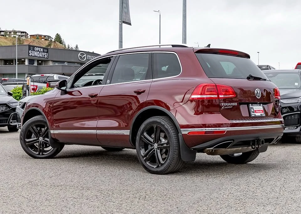2017 Volkswagen Touareg - Image 3 of 7