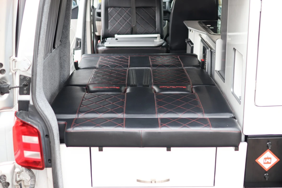2017 Volkswagen EuroVan - Image 5 of 30
