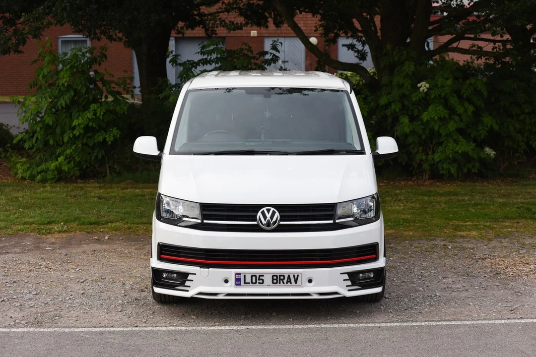 2017 Volkswagen EuroVan - Image 8 of 30
