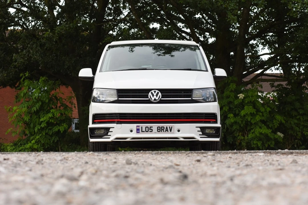 2017 Volkswagen EuroVan - Image 10 of 30