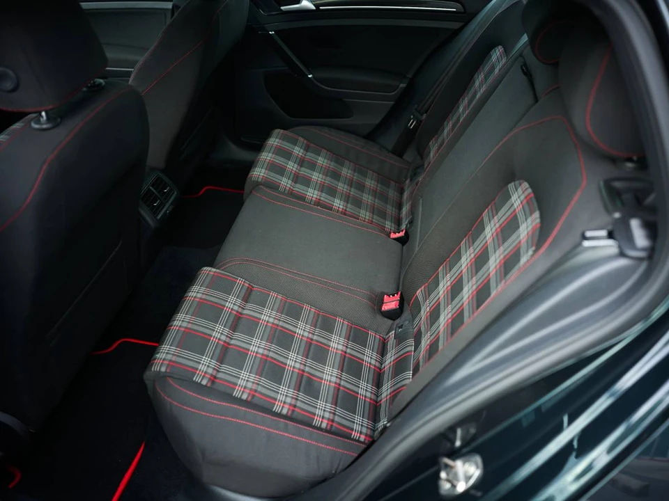2017 Volkswagen GTI Mk7 - Image 16 of 22