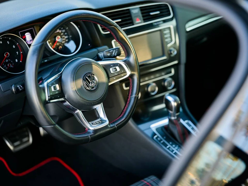 2017 Volkswagen GTI Mk7 - Image 12 of 22