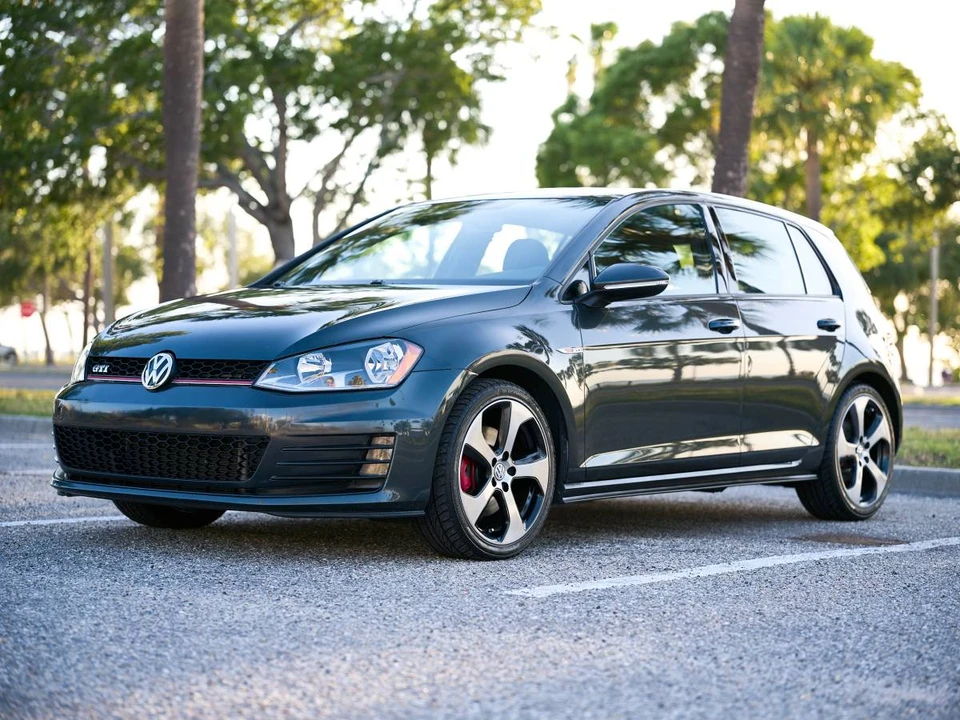 2017 Volkswagen GTI Mk7 - Image 2 of 22