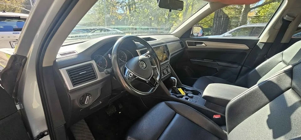 2017 Volkswagen Atlas - Image 8 of 15