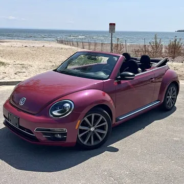 2017 Volkswagen Beetle Convertible Pink Edition