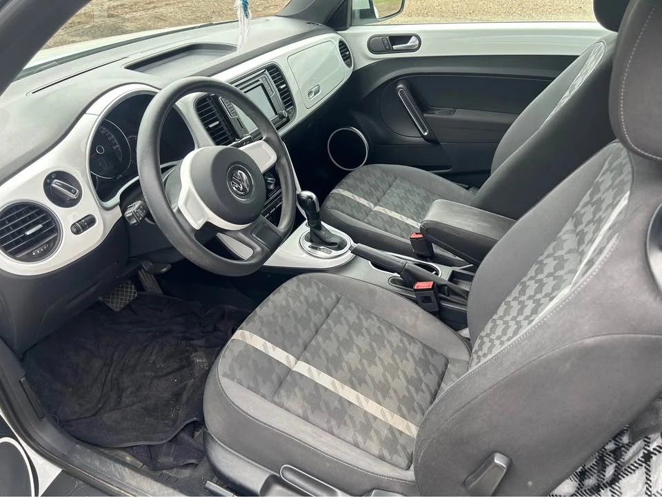 2017 Volkswagen A5 Beetle - Image 8 of 8