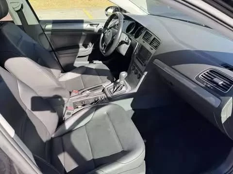 2017 Volkswagen Golf Mk7 - Image 7 of 10