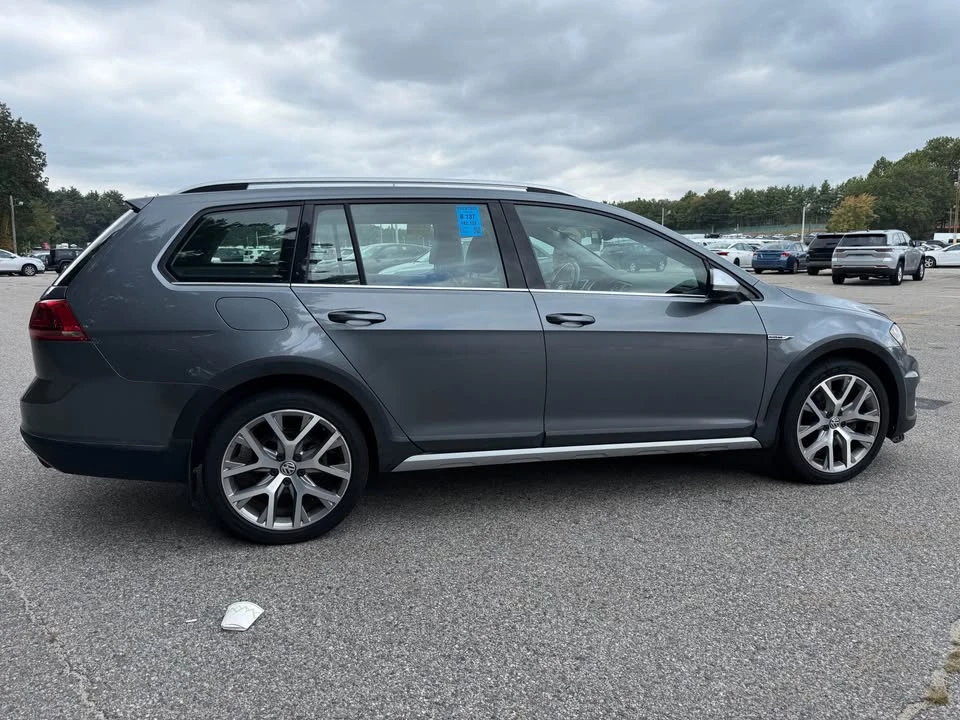 2017 Volkswagen Golf Mk7 - Image 9 of 17