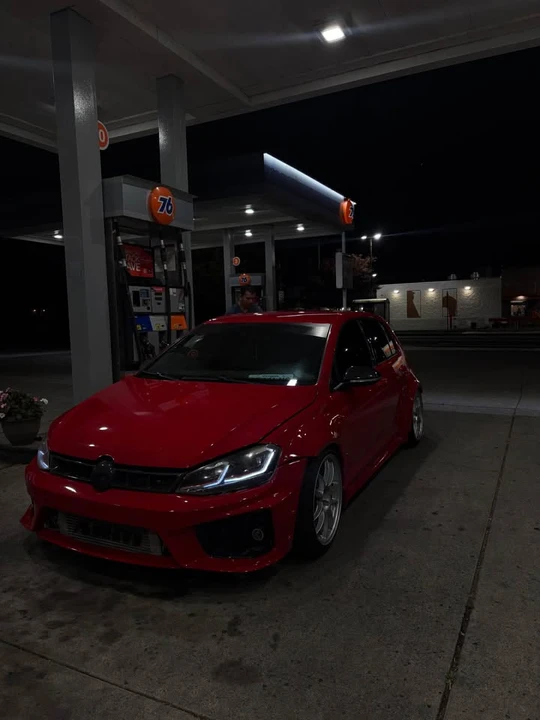 2017 Volkswagen GTI Mk7 - Image 4 of 11
