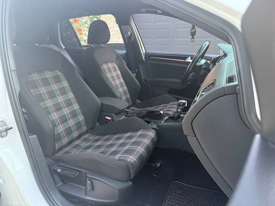 2017 Volkswagen GTI Mk7 - Image 12 of 20