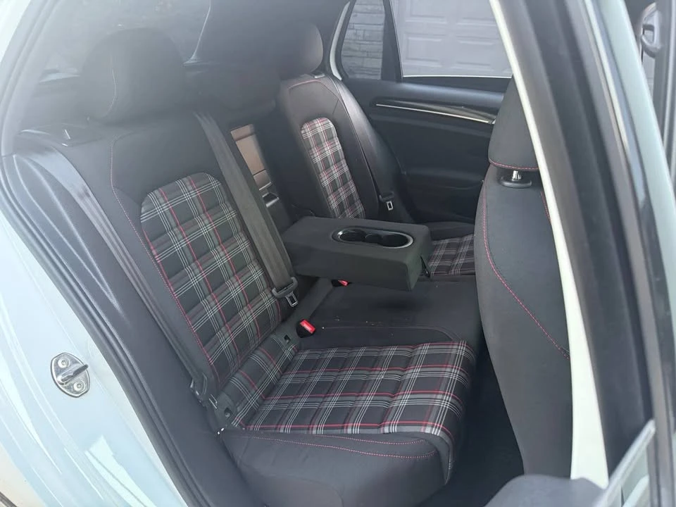 2017 Volkswagen GTI Mk7 - Image 16 of 20