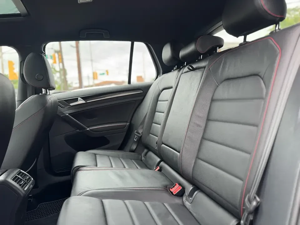 2017 Volkswagen GTI Mk7 - Image 11 of 20