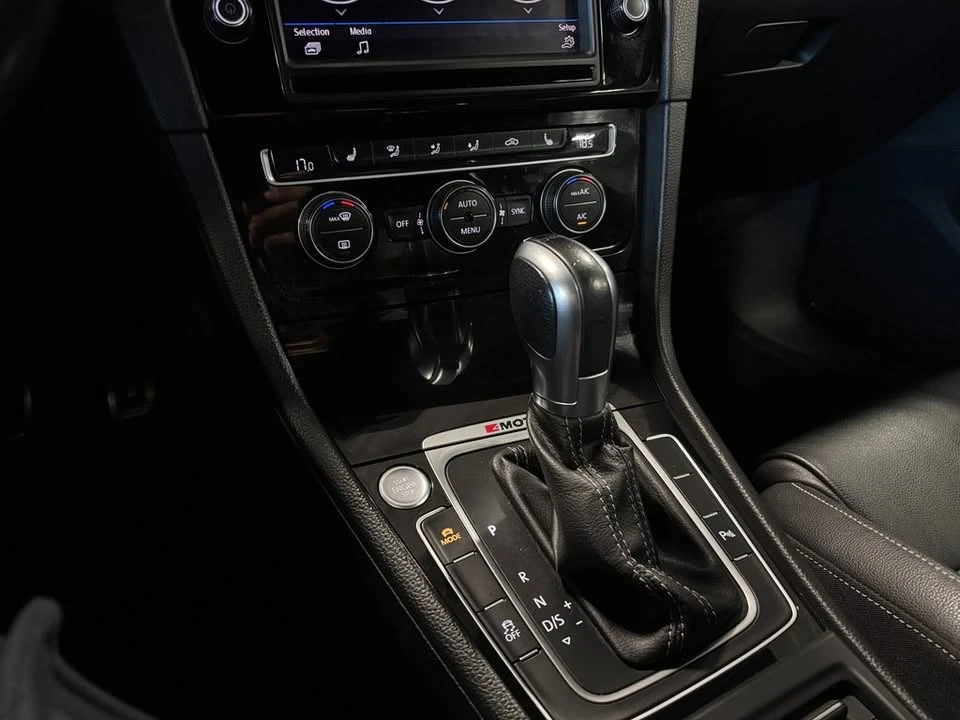 2017 Volkswagen Golf R Mk7 - Image 11 of 16