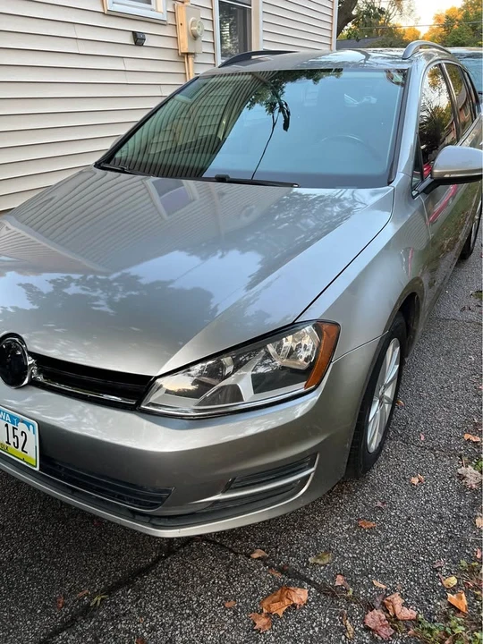 2017 Volkswagen Golf Mk7 - Image 2 of 10