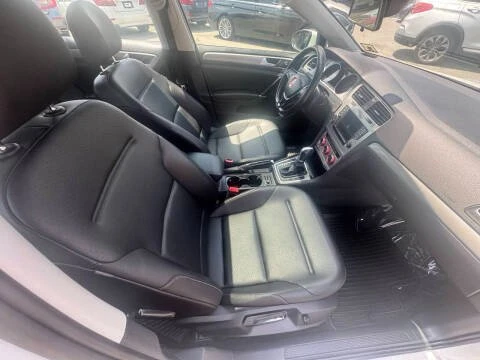 2017 Volkswagen Golf Mk7 - Image 12 of 18