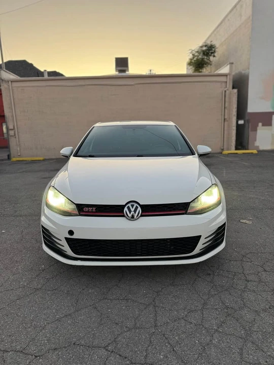 2017 Volkswagen GTI Mk7 - Image 2 of 11