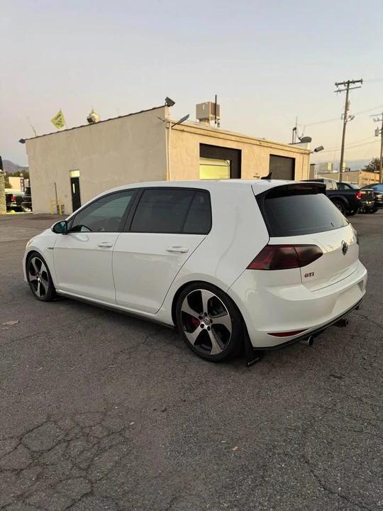 2017 Volkswagen GTI Mk7 - Image 6 of 11