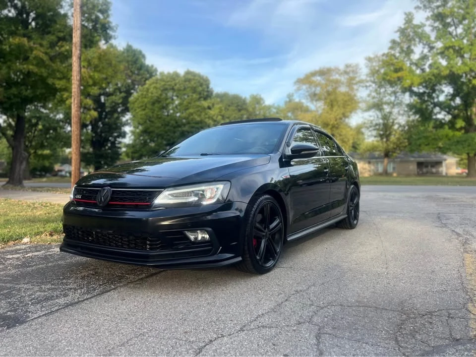 2017 Volkswagen GTI Mk7 - Image 2 of 10