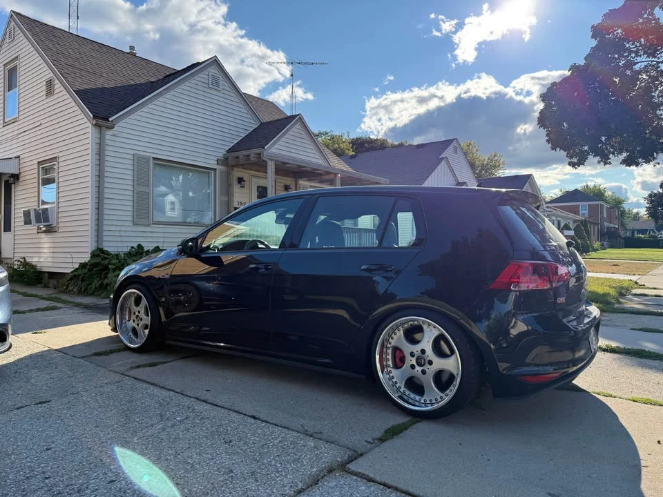 2017 Volkswagen GTI Mk7 - Image 13 of 16