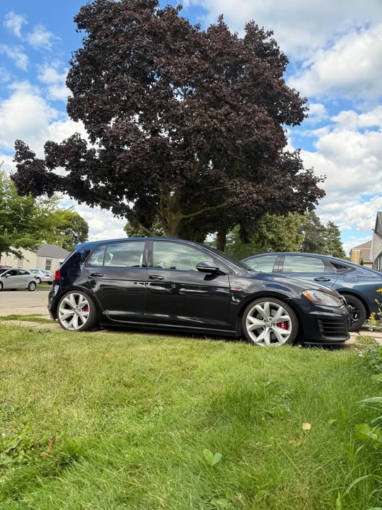 2017 Volkswagen GTI Mk7 - Image 5 of 16