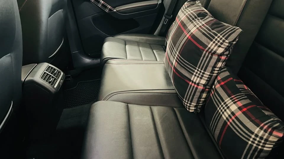 2017 Volkswagen GTI Mk7 - Image 13 of 17