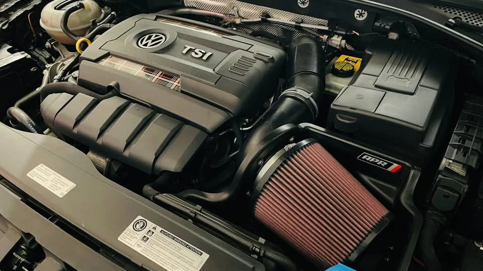 2017 Volkswagen GTI Mk7 - Image 8 of 17