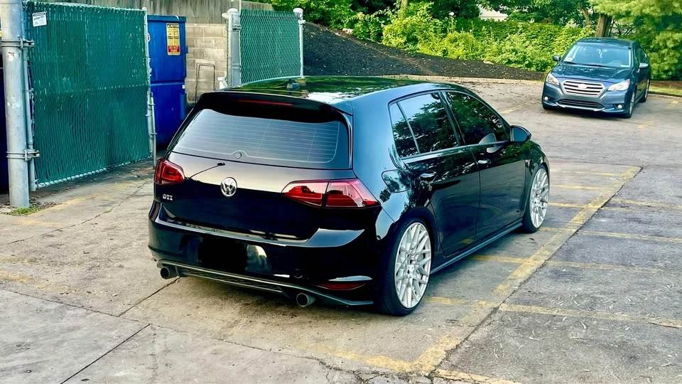 2017 Volkswagen GTI Mk7 - Image 6 of 6