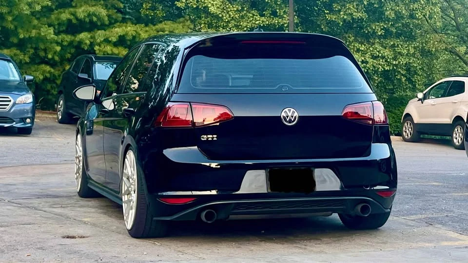 2017 Volkswagen GTI Mk7 - Image 3 of 6