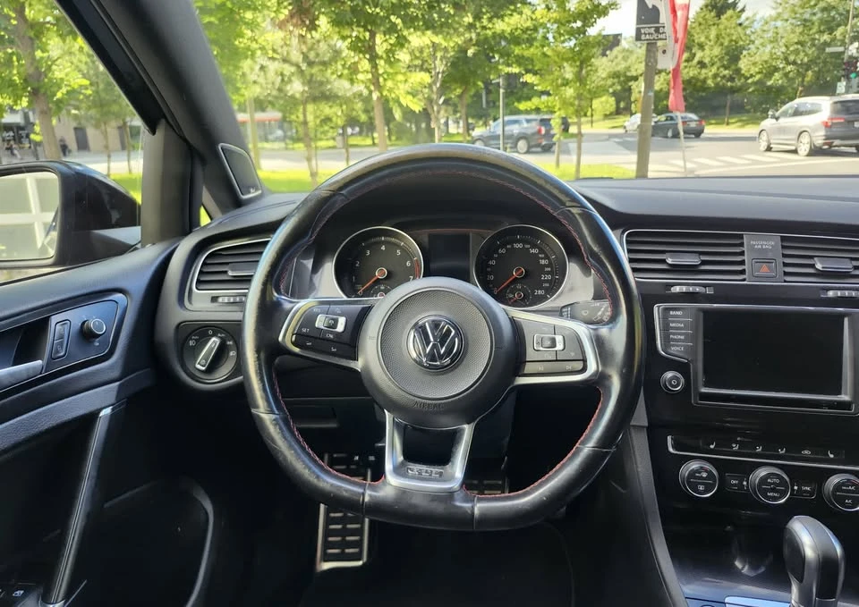 2017 Volkswagen GTI Mk7 - Image 12 of 18