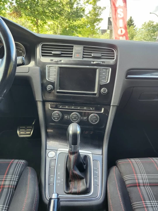 2017 Volkswagen GTI Mk7 - Image 13 of 18