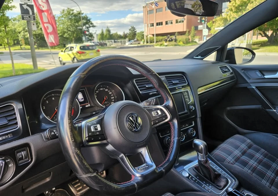 2017 Volkswagen GTI Mk7 - Image 9 of 18