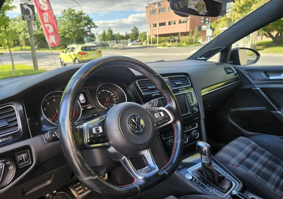 2017 Volkswagen GTI Mk7 - Image 9 of 18