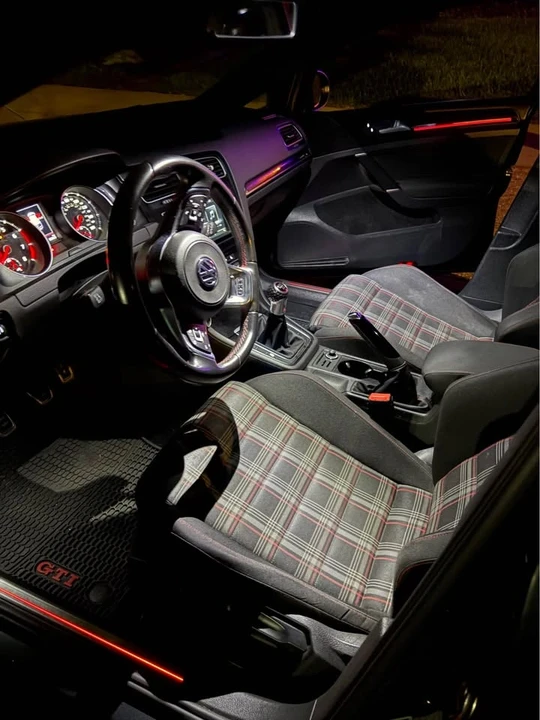 2017 Volkswagen GTI Mk7 - Image 2 of 8
