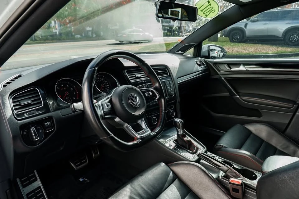 2017 Volkswagen GTI Mk7 - Image 6 of 15