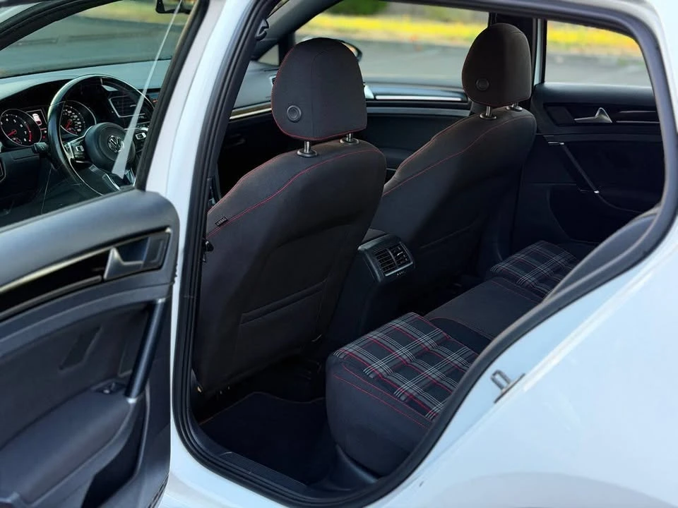 2017 Volkswagen GTI Mk7 - Image 16 of 19