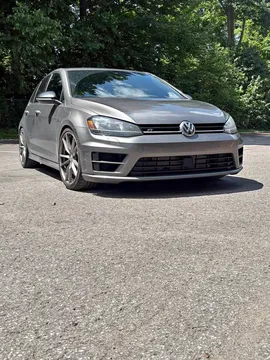 2017 Volkswagen Golf R