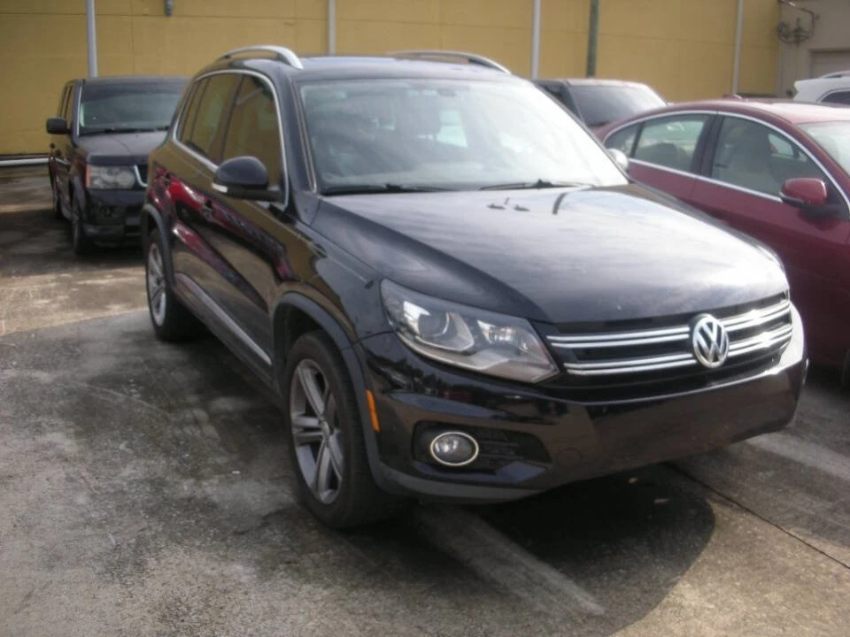 2017 Volkswagen Tiguan - Image 2 of 6