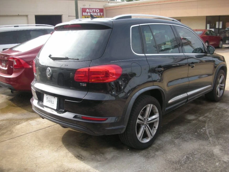 2017 Volkswagen Tiguan - Image 3 of 6