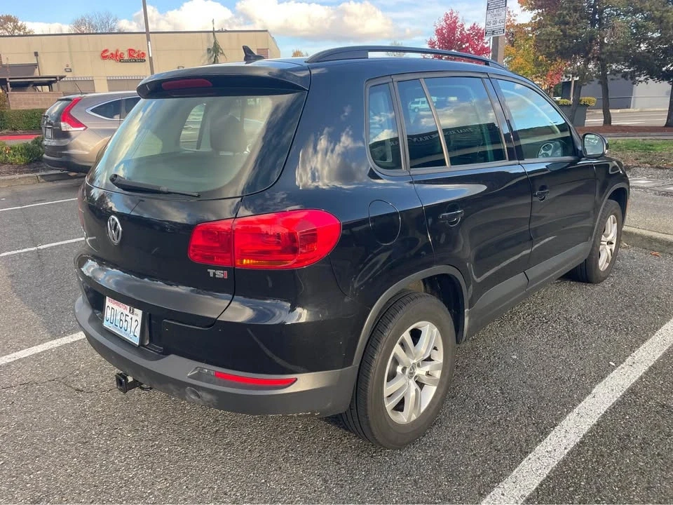 2017 Volkswagen Tiguan - Image 3 of 8
