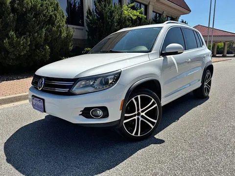 2017 Volkswagen Tiguan RS