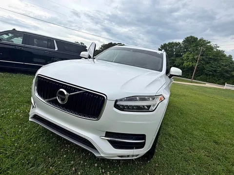 2017 Volvo XC90 T5 Momentum